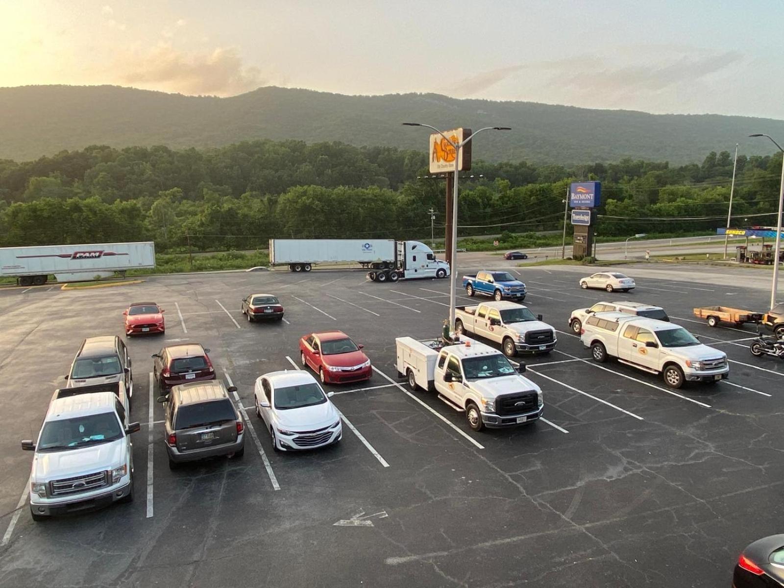 Quality Inn Harriman Exterior photo