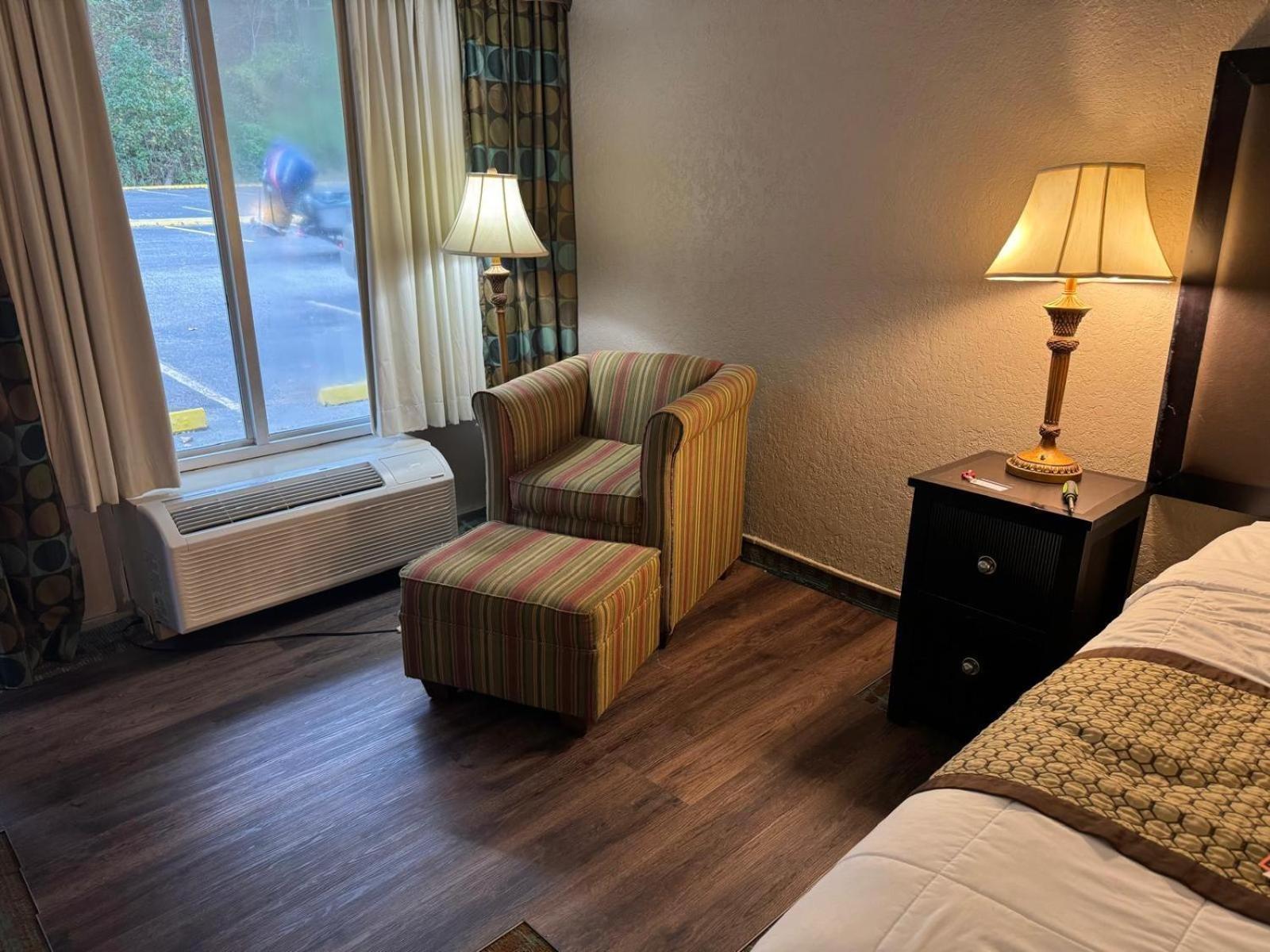 Quality Inn Harriman Exterior photo