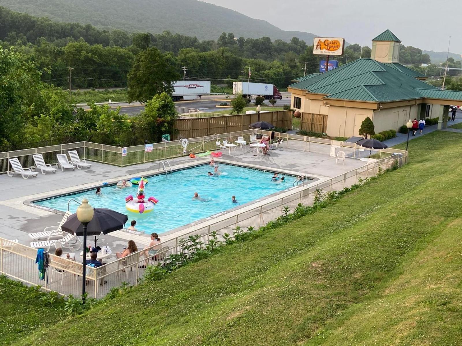 Quality Inn Harriman Exterior photo